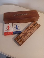 Top Quality Boxed Cribbage Board Set Brass Pegs & Inlay + Waddingtons Nº1 Cards