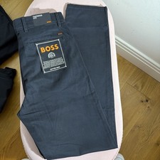 HUGO BOSS CHINO TAPER FIT