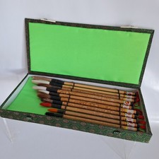 Chinese Sumi-e calligraphy brushes . Boxed set of 10.