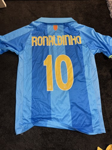 Barcelona blue away ronaldinho - blue,