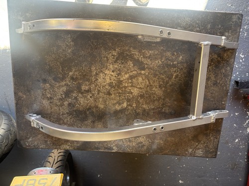 Suzuki rgv250 engine cradle - suzuki,