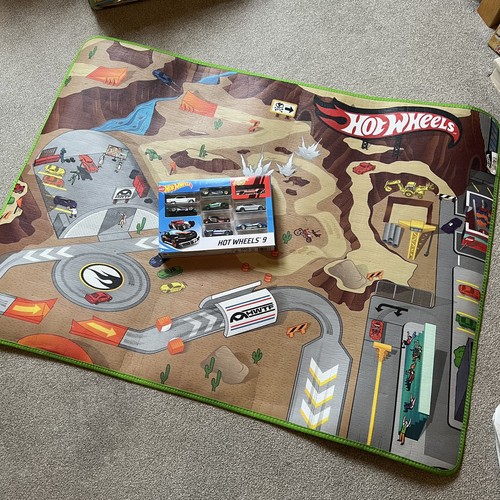 Hot wheels box cars die - of, 9