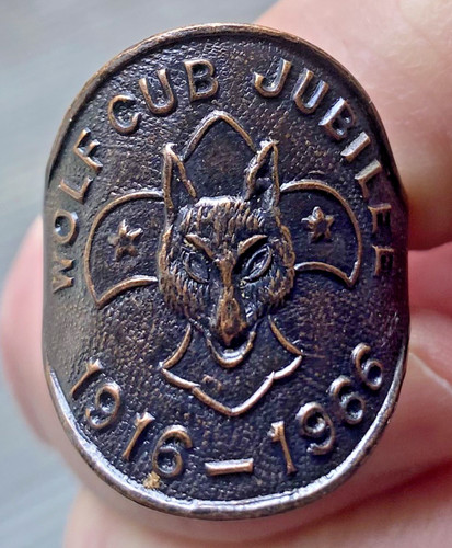Wolf cub jubilee 1916 - wolf,