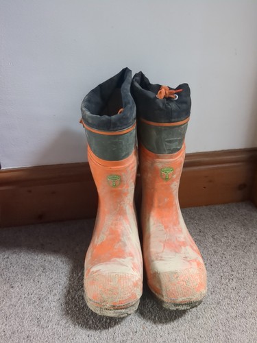 Husqvarna chainsaw boots - chainsaw, size