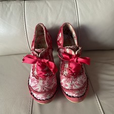 IRREGULAR CHOICE RED PATTERNED ABIGAILS THIRD PARTY BOOT HEEL SIZE 5