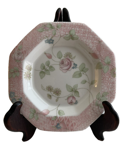 Rosehip bone china wedgwood - rosehip,