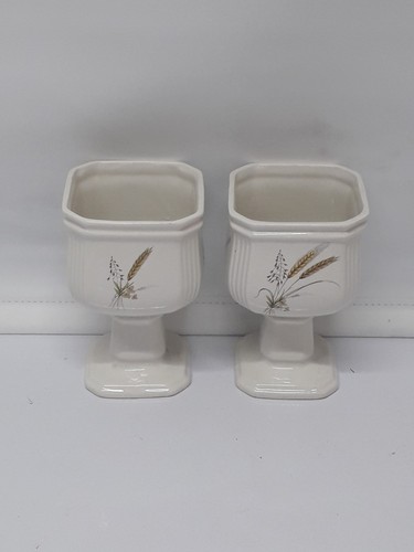 Royal winton pottery - royal, pedestal