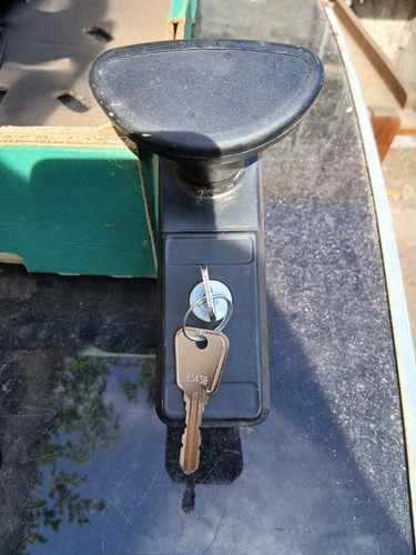 Cardale garage door - door, handle