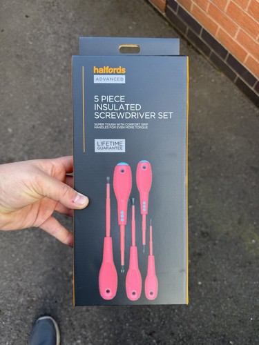 Halfords advance piece - halfords,