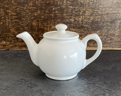 Vintage pint white - vintage, sadler