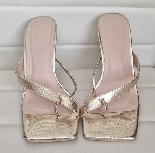 Gold synthetic square - synthetic, toe