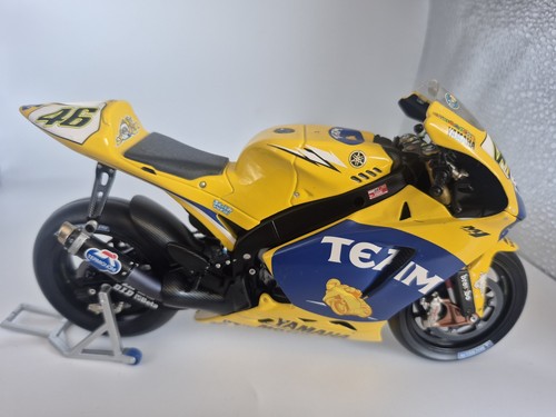 Minichamps yamaha yzr m1 - 1/12,