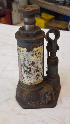 Vintage weber hydraulic bottle - vintage,
