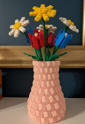 Modern geometric vase for - geometric,