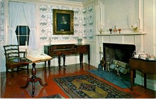 Dutton House Parlor 1800s