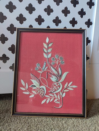 Vintage framed crewel - , artwork