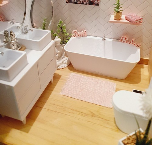 Dolls house modern full - house,