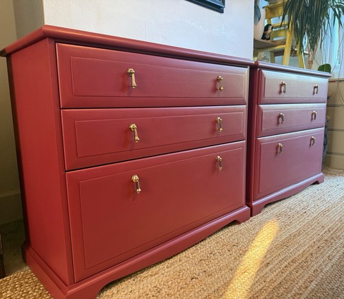 Refinished pair meredew - pair,