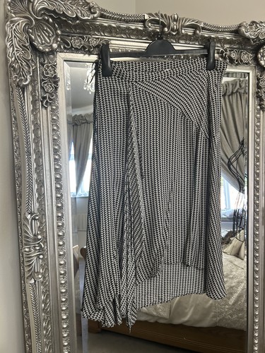 Reiss black off - &,