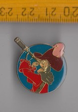 WALT DISNEY PIN BADGE Mickey Mouse Donald Duck Snowwhite Esso Goofy Euro