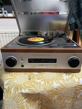 Derens Turntable Radio Model