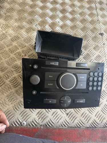 Opel astra zafira - h, radio