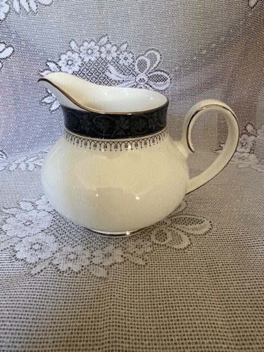 Royal doulton sherbrooke milk - royal,