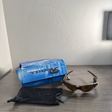 Oakley Thump Sunglasses 256MB