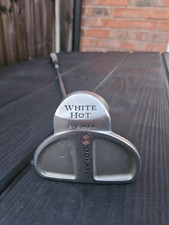 Odyssey White Hot 2-Ball