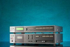 Sony TA-V3 Integrated Amplifier With Phono Stage and ST-V3L FM AM Tuner