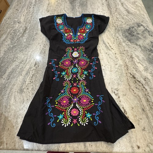 Traditional mexican floral - traditional,