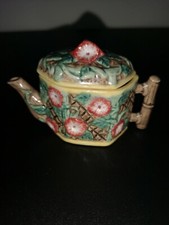 Miniature majolica glazed