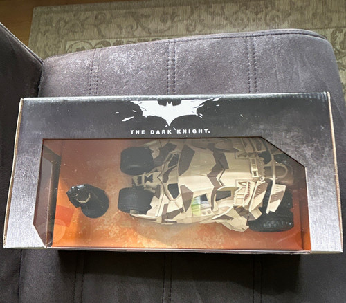 Jada the dark knight - knight, batmobile