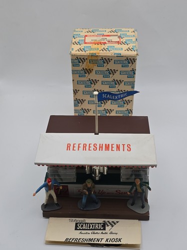 Vintage scalextric building - scalextric,