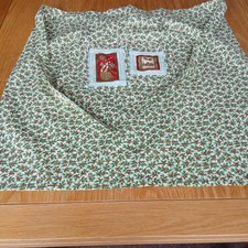 Handmade Christmas Waist Apron Square Style Cotton Holly Design Fabric New Mediu