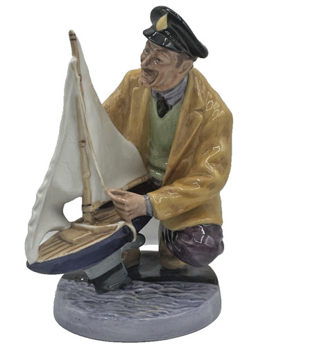 Vintage royal doulton figurine - doulton,