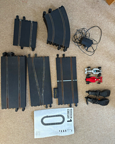 Scalextric circuit analogue - circuit, 1