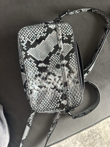 Jigsaw leather messenger bag - messenger,