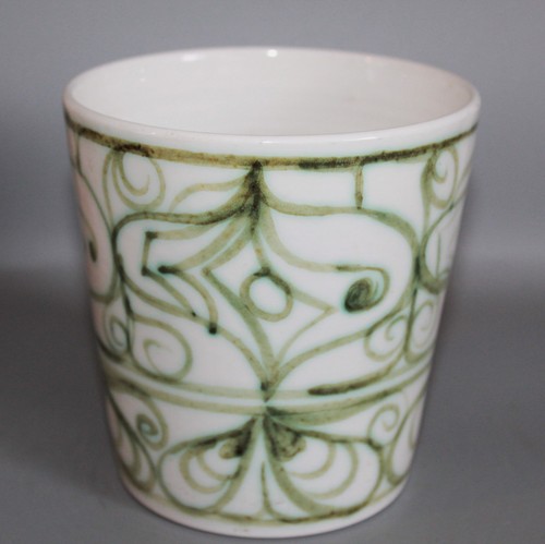 Poole pottery 494 - no,