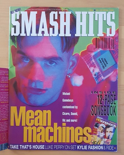 Smash hits magazine april - hits, magazine.