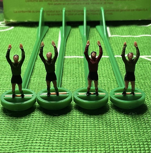 Subbuteo goalkeeper figures - lw,