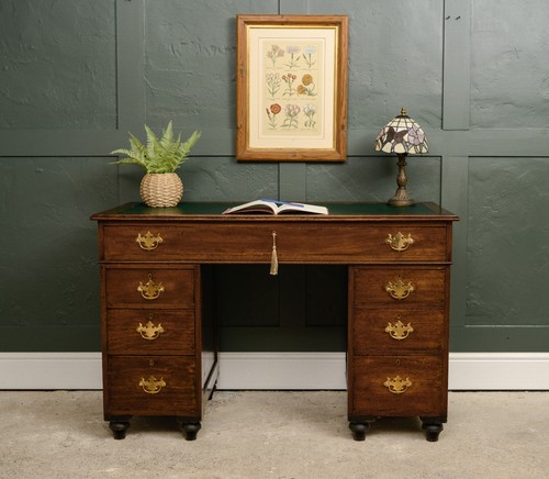 Victorian oak pedestal desk - oak,
