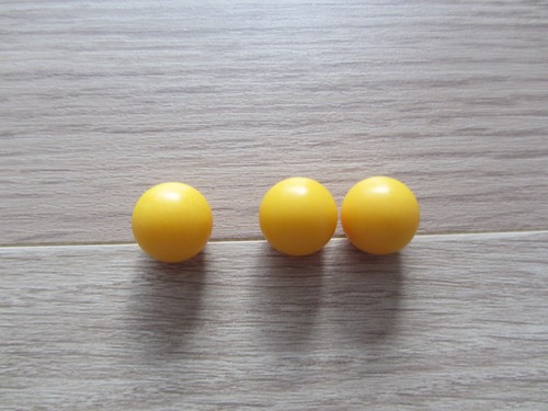 Stay alive game 3 yellow - game,