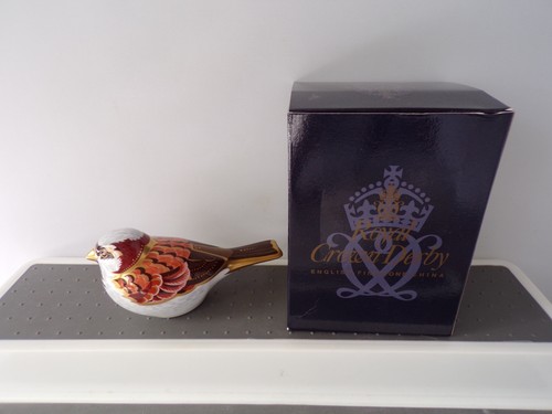 Royal crown derby house - royal,