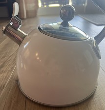 Viking 2.6 Qt White Whistling