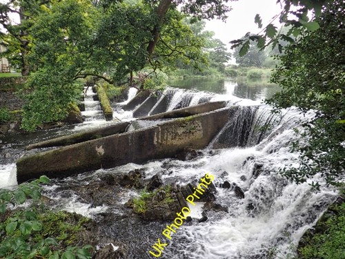 Photo 6x4 bowstone - 6x4, weir