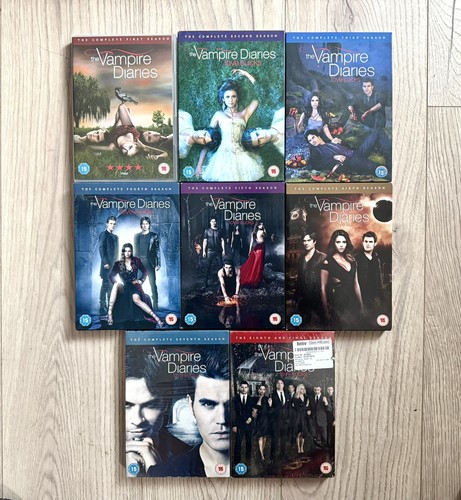 Vampire diaries the complete - diaries:,