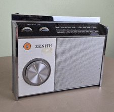 Zenith PORTABLE Radio