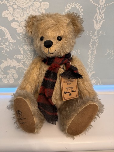 Robin rive collectible bear - robin,