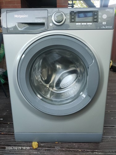 Hotpoint washing machine 9kg - washing,